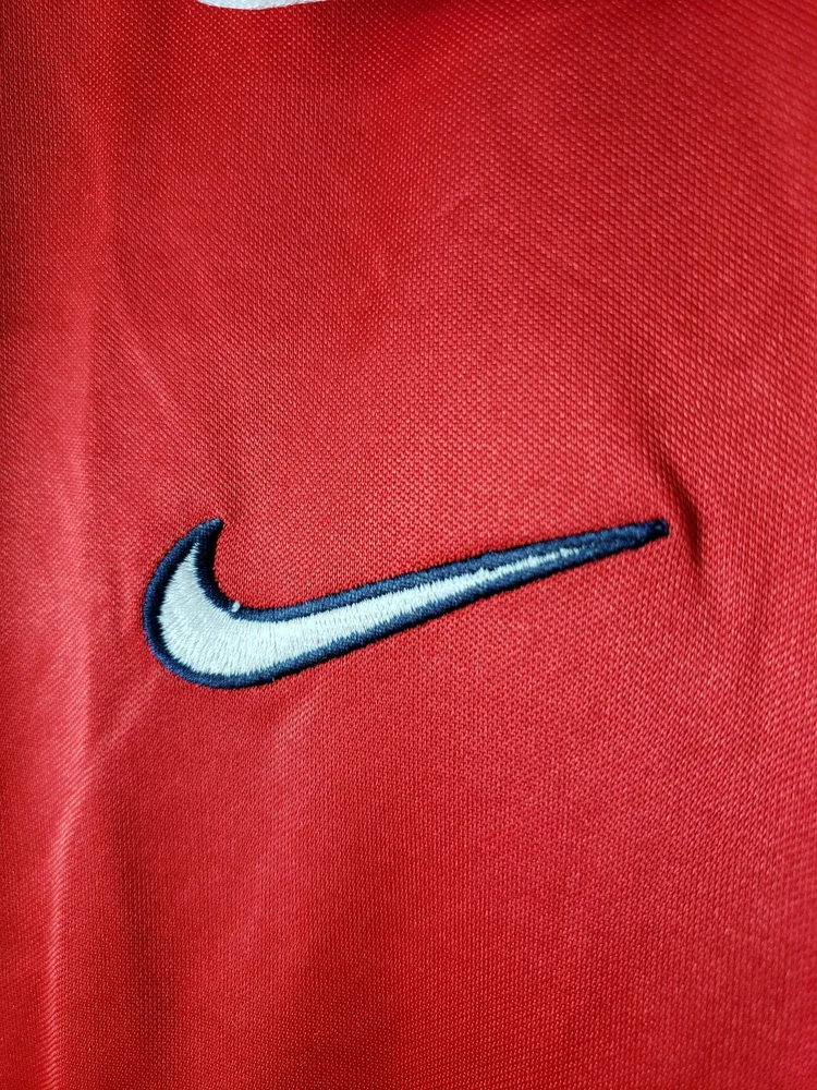 Ретро футбольная форма Арсенал 1998/1999